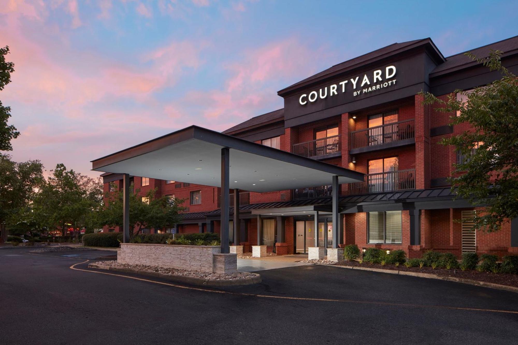 Hotel Courtyard Newport News Yorktown Exterior foto